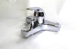 Μπαταρία λουτρού